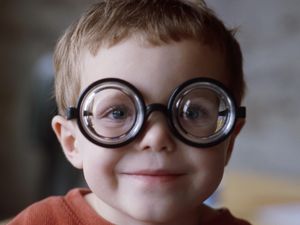 Contoh Alat-alat Optik, Dari Mata hingga Periskop Contoh Alat-alat Optik, Dari Mata hingga Periskop