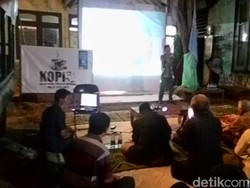 Melawan Lupa: Mahasiswa Muhammadiyah dan Pelajar Gelar Nobar G 30 S/PKI
