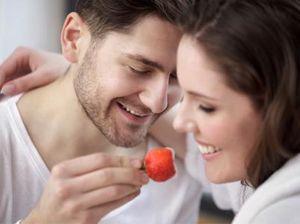 Pakar Ungkap Stroberi Buah Afrodisiak yang Bisa Tingkatkan Libido Pakar Ungkap Stroberi Buah Afrodisiak yang Bisa Tingkatkan Libido