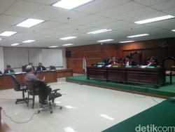Terima Duit dari OC Kaligis, Hakim PTUN Medan Dihukum 2 Tahun Bui