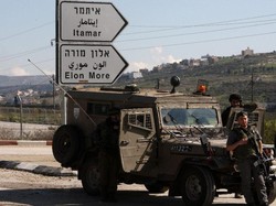 Israel Kerahkan Ratusan Tentara Buru Penembak Suami Istri di Tepi Barat