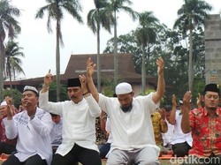 Adhyaksa Dault Imbau Jokowi dan Para Menteri Salat Minta Hujan untuk Indonesia