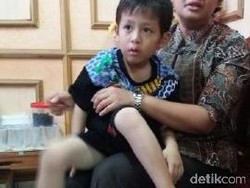 Bocah yang tak Tahu Namanya ini Telantar di Palembang, Ada yang Kenal?