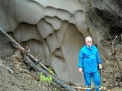 Ilmuwan Ini Bereksperimen Suntikkan Bakteri Jutaan Tahun ke Tubuh Sendiri