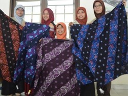 Perhatikan Baik-baik! Batik Ini Bermotif Otot Rangka dan Perkembangan Janin