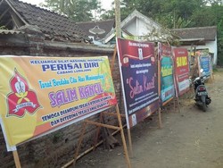 Keluarga Salim Kancil Minta Kepala Desa Dihukum Mati