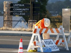 Halangi Pelaku, Mahasiswa Veteran Militer AS Ditembak 7 Kali