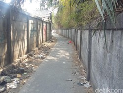 Bocah yang Ditemukan dalam Kardus Biasa Pulang Sekolah Sendiri