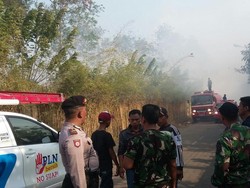 Pemulung Buang Rokok Saat Buang Air, Permukiman Dekat TPA Neglasari Terbakar