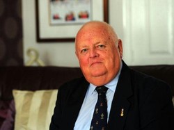 Ini Stephen, Pensiunan Polisi yang Berjuang Lawan Kanker Payudara