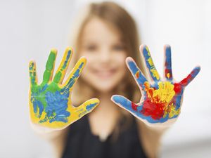 Bunda, Lakukan 3 Cara Ini untuk Menumbuhkan Kreativitas Anak