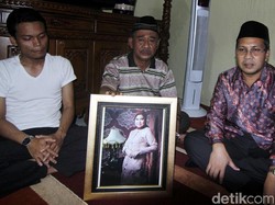 Wali Kota Makassar Kunjungi Rumah Korban Penumpang Aviastar