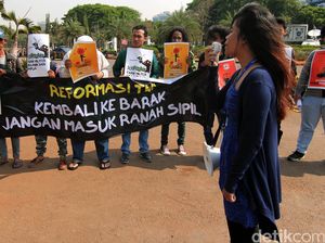 Dinamika Kembalinya Peran Militer dalam Urusan Sipil Dinamika Kembalinya Peran Militer dalam Urusan Sipil