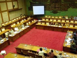 Boediono dan Miranda Goeltom Sambangi DPR, Ada Apa ya?