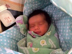 Bayi yang Ditinggal di Depan Rumah Warga Dirawat di Puskesmas Duren Sawit