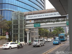 Top! Halte TransJ Tosari Punya Lift dan Guiding Block untuk Disabilitas