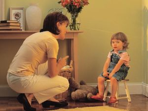 Kita Termasuk Orang Tua Permisif atau Bukan?