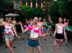 Bagi Kelompok Ini, No Bra Day Diperingati Tiap 26 Maret