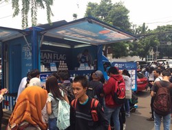 Mobile Cafe Misterius Keliling Jakarta Bagikan Ribuan Minuman Unik Gratis