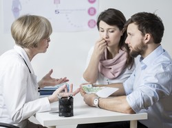 Terungkap! Ini Posisi Bercinta yang Dianggap Paling Berbahaya Bagi Pria