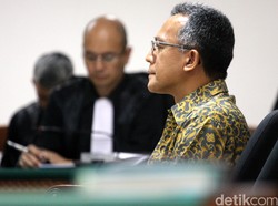 Usai Konsultasi, OC Kaligis Beri Duit Ribuan Dollar ke Hakim Tripeni