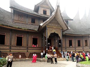 Renovasi Saribu Rumah Gadang Diproyeksi Rampung 2019