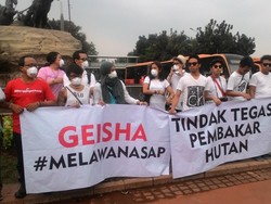 Kampanye #MelawanAsap, Para Artis Galang Dukungan di Patung Kuda Monas