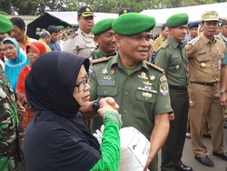 Galakkan Program ABRI Masuk Desa, TNI Bantu Antisipasi Banjir Jakarta