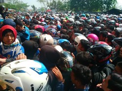 Ribuan Bobotoh Persib Tak Dapat Tiket, Polisi: Nanti Ada Layar di Luar Stadion