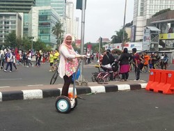 Ingin Mencoba Mengendarai Segway? Pinjam Saja Punya Polisi di CFD