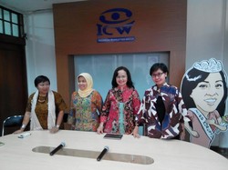 Aktivis Perempuan Anti Korupsi Minta Jokowi-JK Hentikan Kasus BW