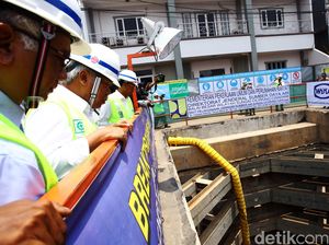 Cerita Warga yang Duduki Lahan Sodetan Ciliwung Cerita Warga yang Duduki Lahan Sodetan Ciliwung
