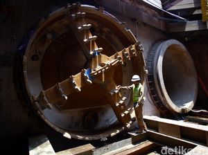 Alotnya Langkah Pemprov DKI Memenangkan Warga Bidara Cina Untuk Sodetan