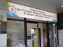 PDIP: Perkara Spanduk di Korsel Tak Penting, Presiden Kita Jokowi!