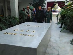 Tugas di Serbia, Menpora Sempatkan Ziarah ke Makam Bros Tito