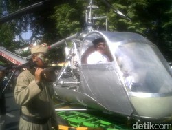 Lewati Jalan Malioboro Yogya, Helikopter Bung Karno Jadi Perhatian Warga
