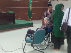 Terdakwa Korupsi Stroke, Hakim Tipikor Kembalikan Berkas Perkara ke KPK