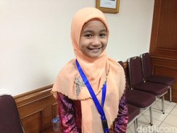 Di Tengah Kabut Asap, Murid SD Asal Riau Ini Terus Kampanyekan PHBS