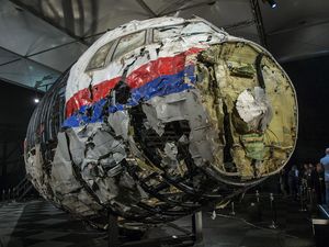 Nama 4 Tersangka Penembak Jatuh Pesawat MH17 Diungkap ke Publik Nama 4 Tersangka Penembak Jatuh Pesawat MH17 Diungkap ke Publik