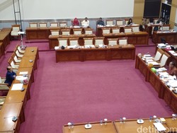 Sepinya Rapat Komisi III DPR Setelah Tunjangan Naik