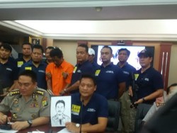 Pembunuh Ibu dan Anak Buang Pisau dan Bajunya di Laut di Marunda