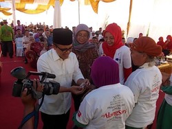 Ratusan Warga Miskin Operasi Katarak Gratis