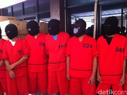 Ungkap Penyalahgunaan Narkoba, Polisi Dikeroyok Hingga Kepalanya Robek