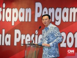 Ahok: Anak Sekolah yang Lempar Batu ke Pengendara, KJP-nya Dicabut!