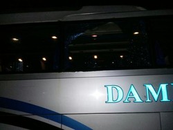 Satu Lagi Korban Pelemparan Batu di Pancoran, Kali Ini Bus Damri