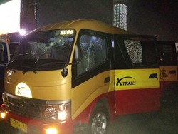 Cerita Penumpang X-TRANS Korban Sweeping: Batu Besar Dilempar ke Kaca Depan