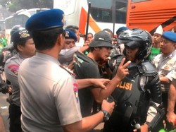 Dicurigai Hendak Rusuh, 2 Suporter Sriwijaya FC Sempat Ditahan