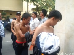 Polisi Tangkap 31 ABG di Jalan Asia Afrika, 1 Bocah Kedapatan Bawa Pedang