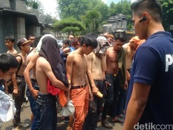 8 Orang Ditahan karena Bikin Onar di GBK, Seribuan Lainnya Dipulangkan