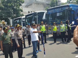 Ridwan Kamil Lepas Bobotoh ke GBK: Datang Aman Pulang Aman